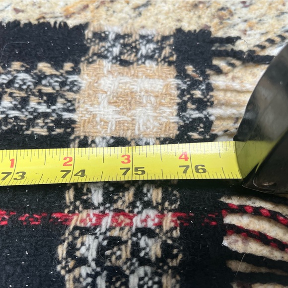 Burberry Scarf - Authentic Tartan Plaid Lambswool & Angora with Silver Shimmer - Picture 8 of 10